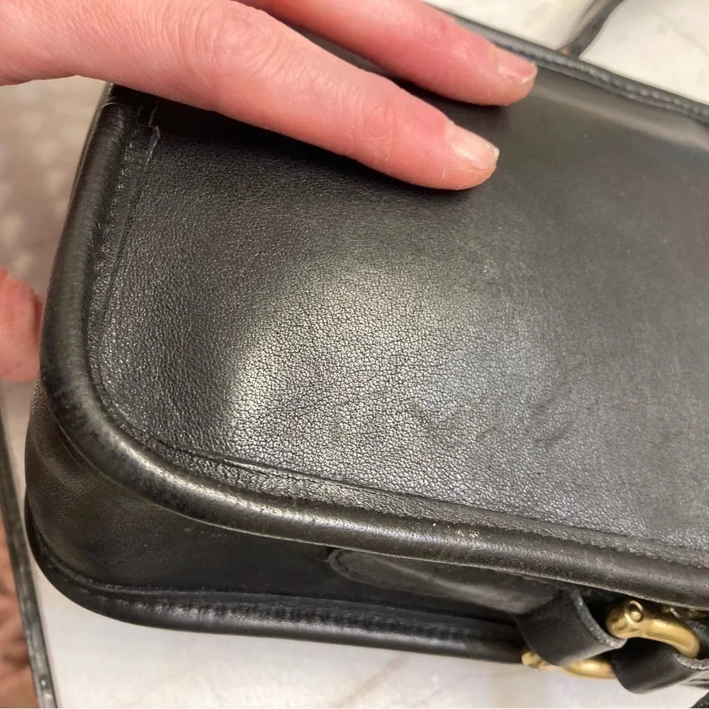 Coach 9973 vintage black leather camera crossbody bag unisex